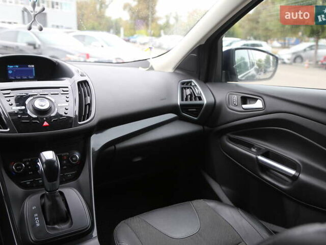 Форд Куга 2013 в Киеве на Automoto.ua Синий Форд Куга, объемом двигателя 2 л и пробегом 141 тыс. км за 12500 $, фото 14 на Automoto.ua