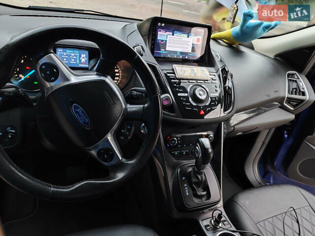 Синий Форд Куга, объемом двигателя 2 л и пробегом 242 тыс. км за 13900 $, фото 8 на Automoto.ua