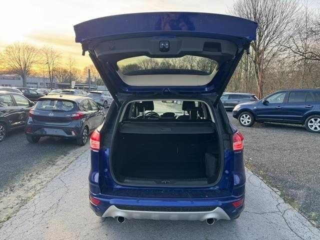 Форд Куга 2015 в Днепре (Днепропетровске) на Automoto.ua Синий Форд Куга, объемом двигателя 0 л и пробегом 100 тыс. км за 12000 $, фото 6 на Automoto.ua