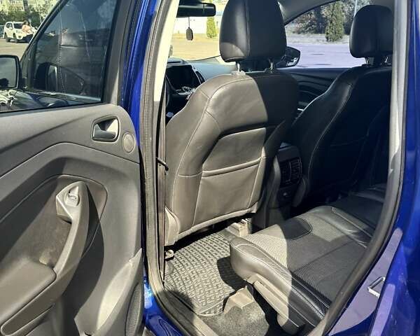 Синий Форд Куга, объемом двигателя 2 л и пробегом 282 тыс. км за 13000 $, фото 2 на Automoto.ua