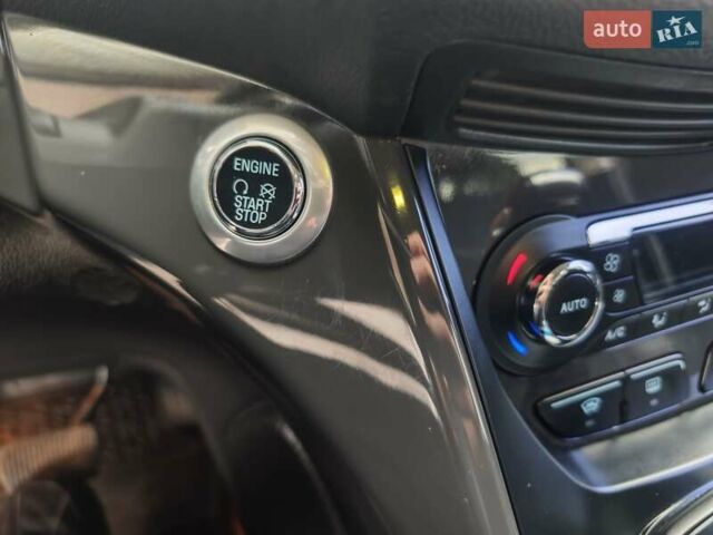 Синій Форд Куга, об'ємом двигуна 2 л та пробігом 180 тис. км за 11999 $, фото 28 на Automoto.ua
