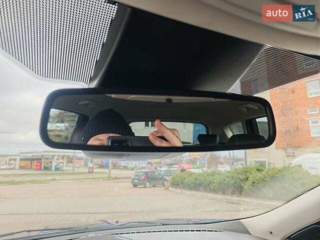 Синій Форд Куга, об'ємом двигуна 2 л та пробігом 180 тис. км за 11999 $, фото 31 на Automoto.ua