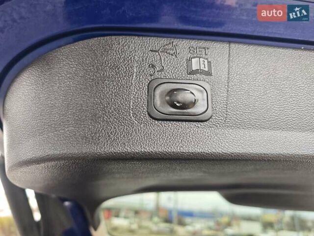 Синій Форд Куга, об'ємом двигуна 2 л та пробігом 180 тис. км за 11999 $, фото 20 на Automoto.ua