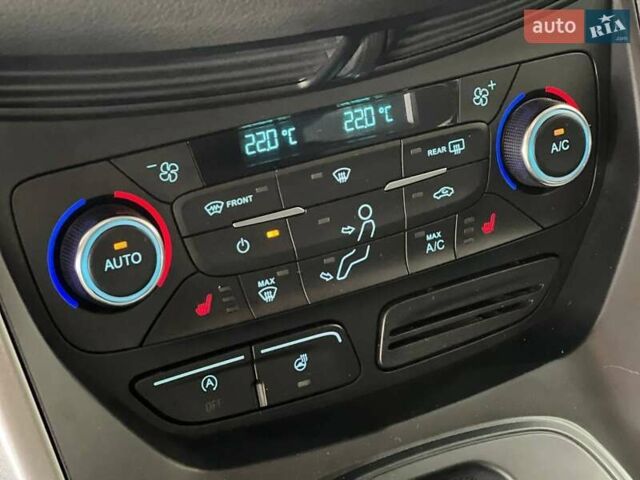 Синий Форд Куга, объемом двигателя 2 л и пробегом 248 тыс. км за 14999 $, фото 12 на Automoto.ua