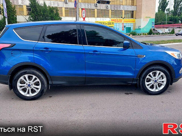 Синий Форд Куга, объемом двигателя 2 л и пробегом 57 тыс. км за 15500 $, фото 3 на Automoto.ua