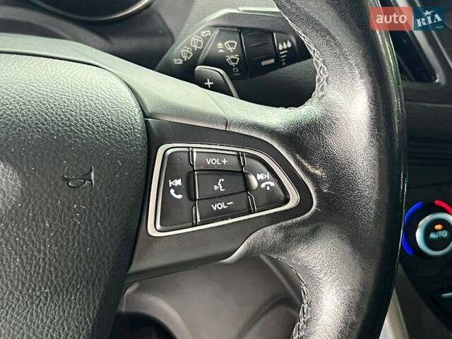 Синий Форд Куга, объемом двигателя 2 л и пробегом 248 тыс. км за 14999 $, фото 19 на Automoto.ua