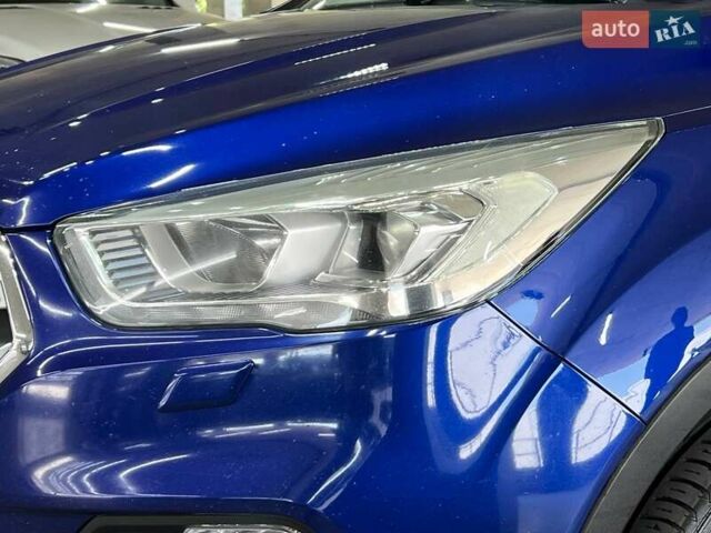 Синий Форд Куга, объемом двигателя 2 л и пробегом 248 тыс. км за 14999 $, фото 4 на Automoto.ua