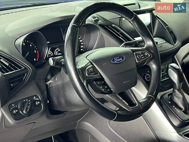 Синий Форд Куга, объемом двигателя 2 л и пробегом 248 тыс. км за 14999 $, фото 5 на Automoto.ua