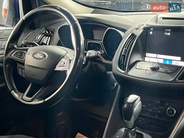 Синий Форд Куга, объемом двигателя 2 л и пробегом 248 тыс. км за 14999 $, фото 2 на Automoto.ua