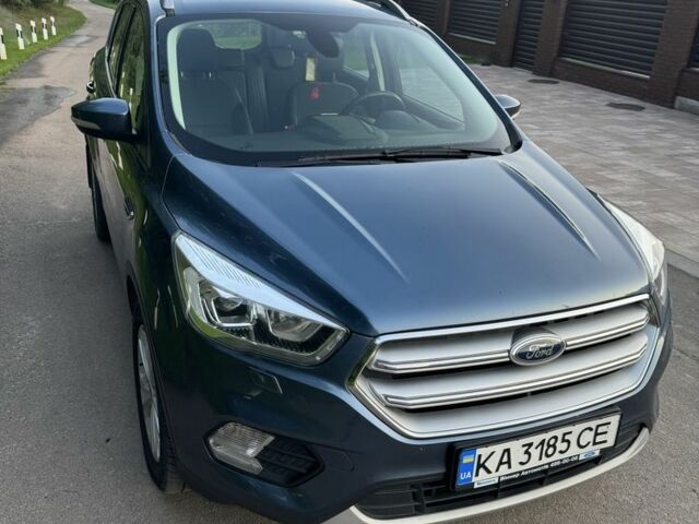 Синий Форд Куга, объемом двигателя 1.5 л и пробегом 101 тыс. км за 16850 $, фото 1 на Automoto.ua
