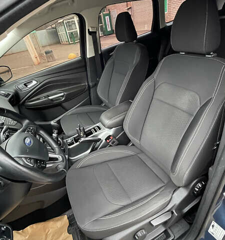 Синій Форд Куга, об'ємом двигуна 1.5 л та пробігом 146 тис. км за 15800 $, фото 20 на Automoto.ua