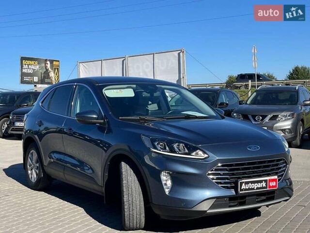 Синий Форд Куга, объемом двигателя 1.5 л и пробегом 151 тыс. км за 20990 $, фото 2 на Automoto.ua