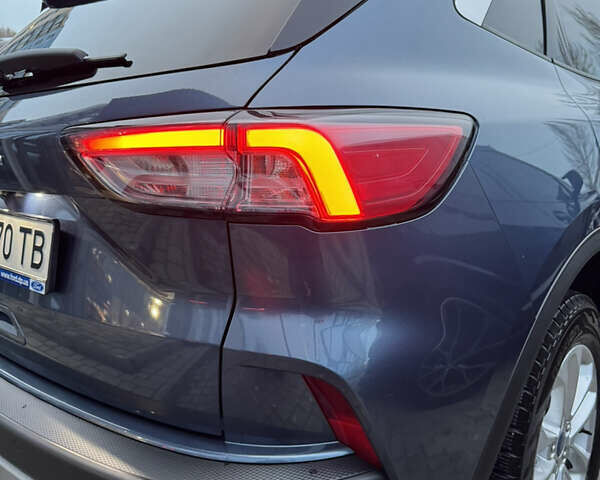 Синій Форд Куга, об'ємом двигуна 1.5 л та пробігом 28 тис. км за 26900 $, фото 5 на Automoto.ua