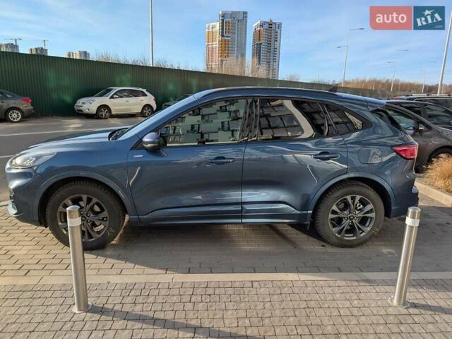 Синий Форд Куга, объемом двигателя 1.5 л и пробегом 11 тыс. км за 26000 $, фото 3 на Automoto.ua