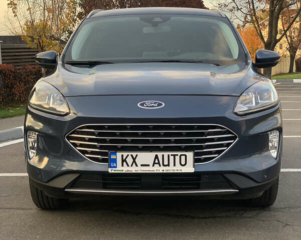 Синий Форд Куга, объемом двигателя 1.5 л и пробегом 22 тыс. км за 25800 $, фото 6 на Automoto.ua