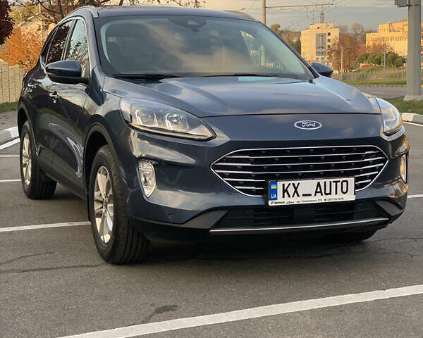 Синий Форд Куга, объемом двигателя 1.5 л и пробегом 22 тыс. км за 25800 $, фото 7 на Automoto.ua