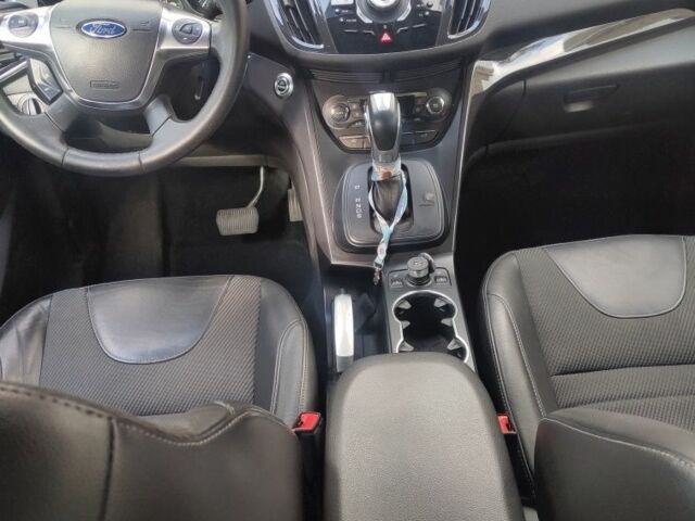 Форд Куга 2013 в Киеве на Automoto.ua Зеленый Форд Куга, объемом двигателя 2 л и пробегом 149 тыс. км за 13500 $, фото 7 на Automoto.ua