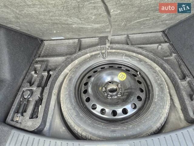 Зеленый Форд Куга, объемом двигателя 2 л и пробегом 241 тыс. км за 13500 $, фото 15 на Automoto.ua