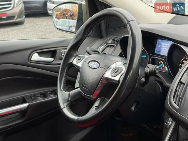 Форд Куга 2013 в Харькове на Automoto.ua Зеленый Форд Куга, объемом двигателя 2 л и пробегом 157 тыс. км за 12800 $, фото 27 на Automoto.ua