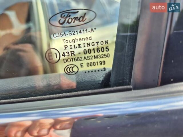 Зеленый Форд Куга, объемом двигателя 2 л и пробегом 241 тыс. км за 13500 $, фото 28 на Automoto.ua