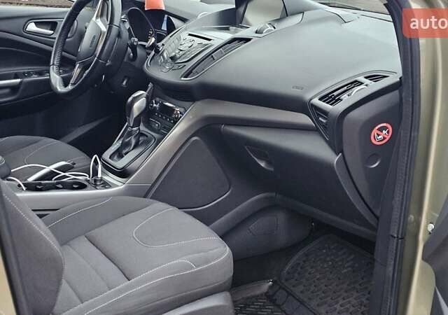 Зелений Форд Куга, об'ємом двигуна 2 л та пробігом 155 тис. км за 12500 $, фото 19 на Automoto.ua