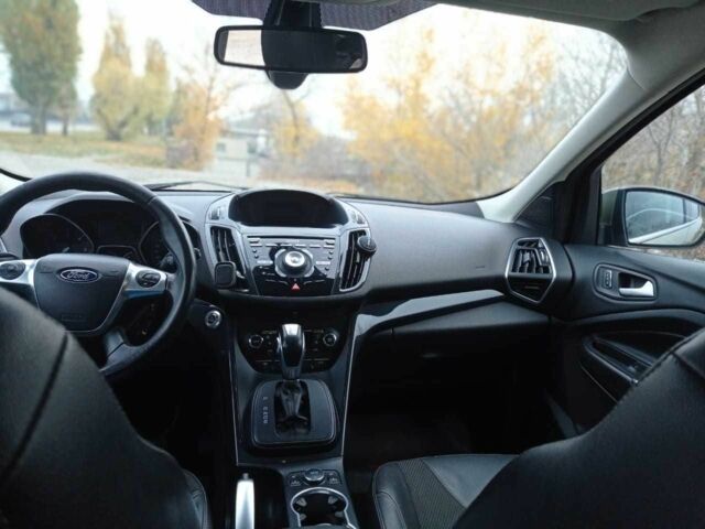 Зелений Форд Куга, об'ємом двигуна 2 л та пробігом 232 тис. км за 11700 $, фото 9 на Automoto.ua