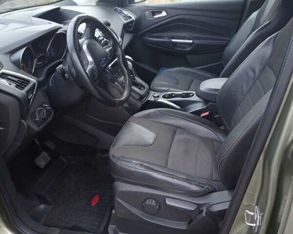 Зеленый Форд Куга, объемом двигателя 2 л и пробегом 232 тыс. км за 11700 $, фото 6 на Automoto.ua