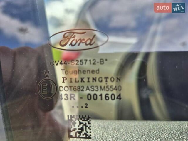 Зеленый Форд Куга, объемом двигателя 2 л и пробегом 241 тыс. км за 13500 $, фото 25 на Automoto.ua