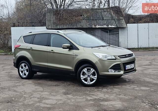 Зелений Форд Куга, об'ємом двигуна 2 л та пробігом 155 тис. км за 12500 $, фото 8 на Automoto.ua