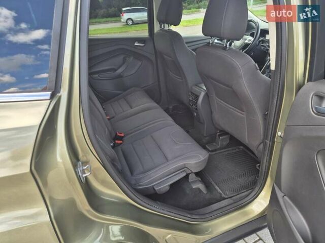 Зеленый Форд Куга, объемом двигателя 2 л и пробегом 241 тыс. км за 13500 $, фото 9 на Automoto.ua