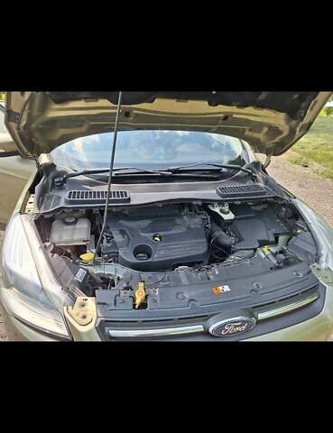 Форд Куга 2013 в Ужгороде на Automoto.ua Зеленый Форд Куга, объемом двигателя 2 л и пробегом 222 тыс. км за 11200 $, фото 25 на Automoto.ua