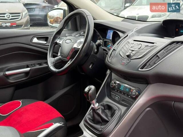 Форд Куга 2013 в Харькове на Automoto.ua Зеленый Форд Куга, объемом двигателя 2 л и пробегом 157 тыс. км за 12800 $, фото 26 на Automoto.ua