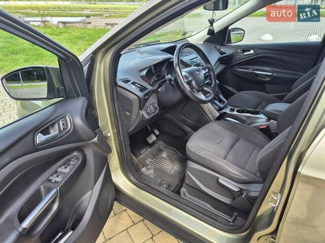 Зеленый Форд Куга, объемом двигателя 2 л и пробегом 241 тыс. км за 13500 $, фото 11 на Automoto.ua
