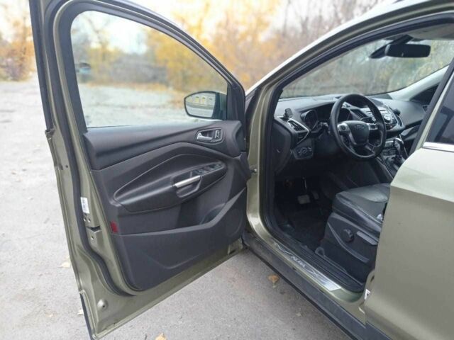 Зелений Форд Куга, об'ємом двигуна 2 л та пробігом 232 тис. км за 11700 $, фото 5 на Automoto.ua