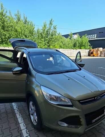 Форд Куга 2013 в Ужгороде на Automoto.ua Зеленый Форд Куга, объемом двигателя 2 л и пробегом 222 тыс. км за 11200 $, фото 22 на Automoto.ua