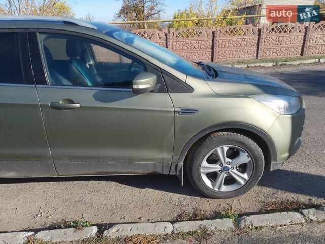 Форд Куга 2013 в Великой Александровке на Automoto.ua Зеленый Форд Куга, объемом двигателя 2 л и пробегом 190 тыс. км за 12000 $, фото 4 на Automoto.ua