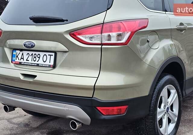 Зелений Форд Куга, об'ємом двигуна 2 л та пробігом 155 тис. км за 12500 $, фото 14 на Automoto.ua