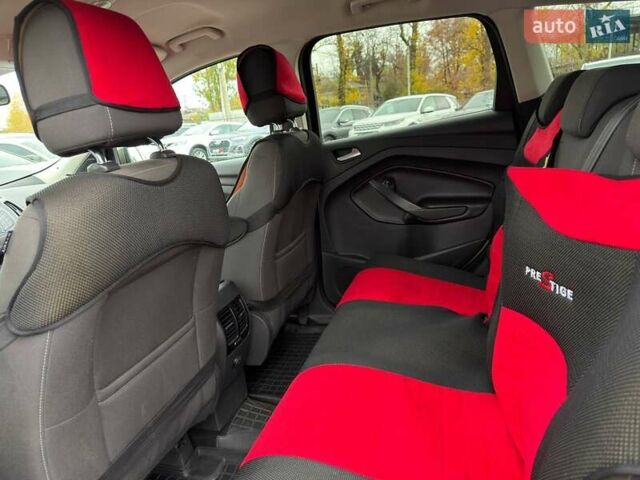 Форд Куга 2013 в Харькове на Automoto.ua Зеленый Форд Куга, объемом двигателя 2 л и пробегом 157 тыс. км за 12800 $, фото 14 на Automoto.ua