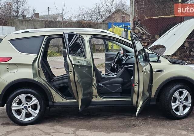 Зелений Форд Куга, об'ємом двигуна 2 л та пробігом 155 тис. км за 12500 $, фото 40 на Automoto.ua