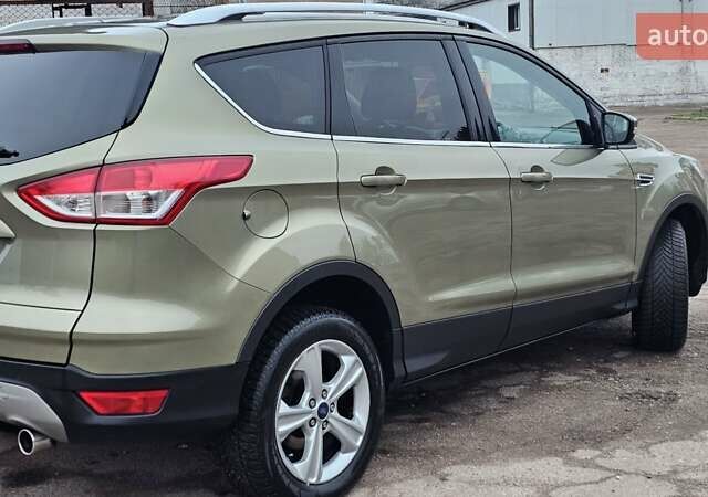 Зелений Форд Куга, об'ємом двигуна 2 л та пробігом 155 тис. км за 12500 $, фото 15 на Automoto.ua