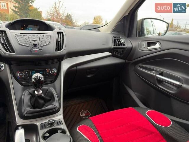 Форд Куга 2013 в Харькове на Automoto.ua Зеленый Форд Куга, объемом двигателя 2 л и пробегом 157 тыс. км за 12800 $, фото 25 на Automoto.ua