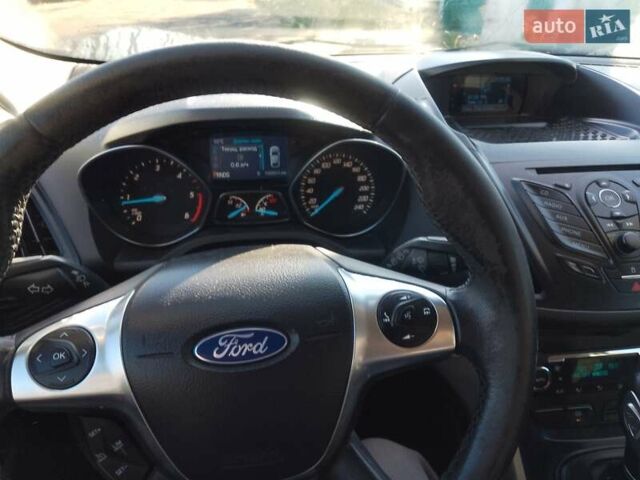 Форд Куга 2013 в Великой Александровке на Automoto.ua Зеленый Форд Куга, объемом двигателя 2 л и пробегом 190 тыс. км за 12000 $, фото 2 на Automoto.ua