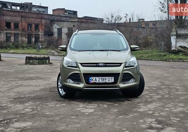 Зелений Форд Куга, об'ємом двигуна 2 л та пробігом 155 тис. км за 12500 $, фото 9 на Automoto.ua