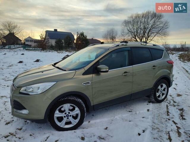 Зелений Форд Куга, об'ємом двигуна 2 л та пробігом 190 тис. км за 12900 $, фото 1 на Automoto.ua