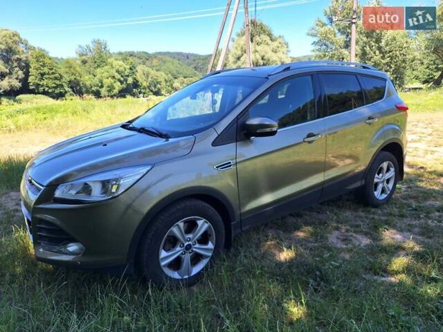 Форд Куга 2013 в Ужгороде на Automoto.ua Зеленый Форд Куга, объемом двигателя 2 л и пробегом 222 тыс. км за 11200 $, фото 11 на Automoto.ua