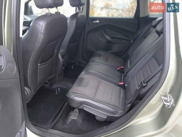 Зеленый Форд Куга, объемом двигателя 2 л и пробегом 232 тыс. км за 11700 $, фото 7 на Automoto.ua