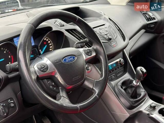 Форд Куга 2013 в Харькове на Automoto.ua Зеленый Форд Куга, объемом двигателя 2 л и пробегом 157 тыс. км за 12800 $, фото 20 на Automoto.ua