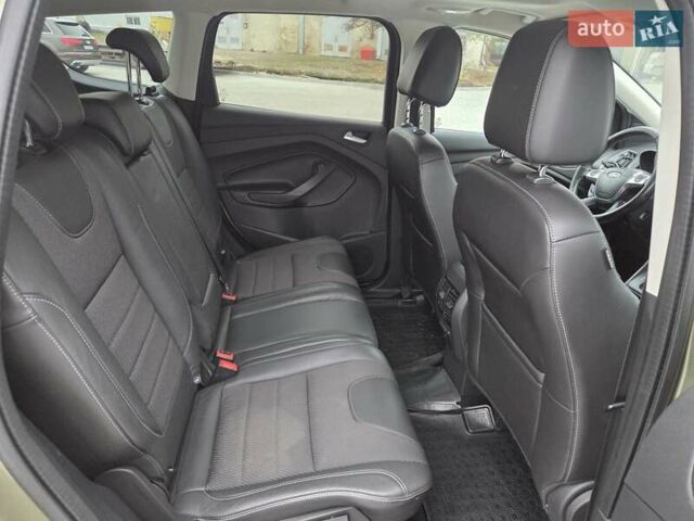 Зеленый Форд Куга, объемом двигателя 2 л и пробегом 262 тыс. км за 13300 $, фото 13 на Automoto.ua