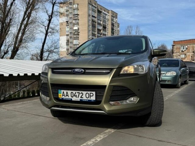 Зелений Форд Куга, об'ємом двигуна 2 л та пробігом 129 тис. км за 11999 $, фото 6 на Automoto.ua