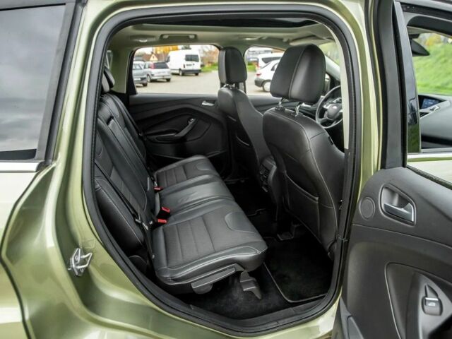 Зеленый Форд Куга, объемом двигателя 2 л и пробегом 206 тыс. км за 8100 $, фото 15 на Automoto.ua